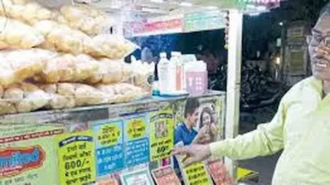 Viral Penjual Tawarkan Makan Gorengan Seumur Hidup, Biayanya Rp18,7 Juta