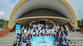 Pegadaian & Influencer BUMN Bersinergi Hibur Anak Panti Asuhan di TMII