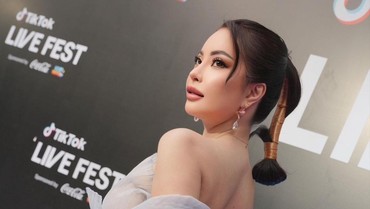 img-title Aska Ongi si Ratu Live Streaming Sabet Penghargaan dari TikTok