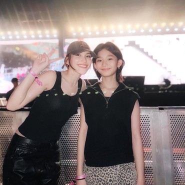 Pamer Posisi Duduk di Konser SEVENTEEN, Ayu Ting Ting Disentil soal Koneksi Ordal