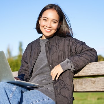 Viral Tagar #KaburAjaDulu, 10 Negara Ini Paling Banyak Diminati Orang Indonesia untuk Bekerja di Luar Negeri