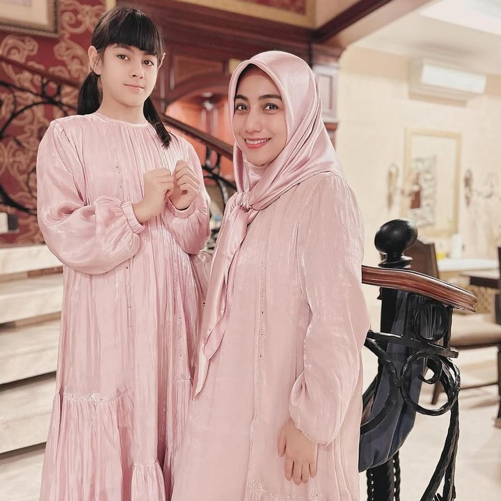 <p>Elif lahir pada 21 Agustus 2013, Bunda Di tahun ini, Elif akan genap berusia 12 tahun dan sudah memasuki usia remaja. (Foto: Instagram: @siti_perk)</p>