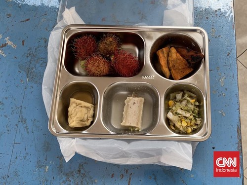 Puluhan Siswa di Pamekasan Keracunan Usai Santap Makan Bergizi Gratis