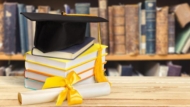 Calon penerima KIP Kuliah perlu mengisi data mengenai jumlah tanggungan orang tua. Berikut cara mengisi jumlah tanggungan orang tua KIP Kuliah 2025.