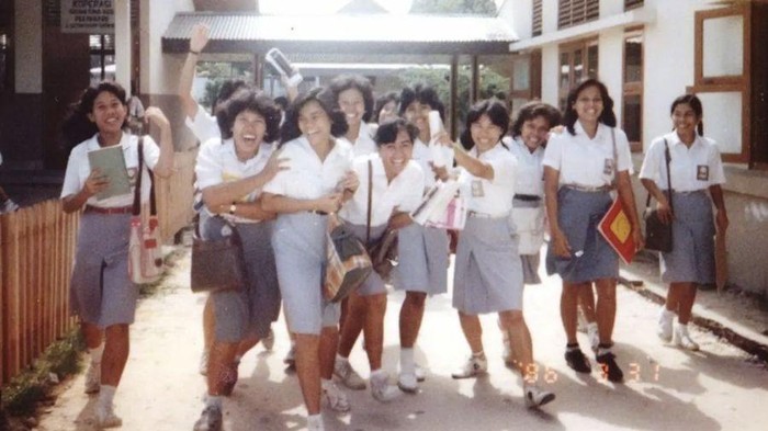 Ternyata Ini Alasan Kenapa ABG Zaman Dulu Terlihat Jauh Lebih Tua