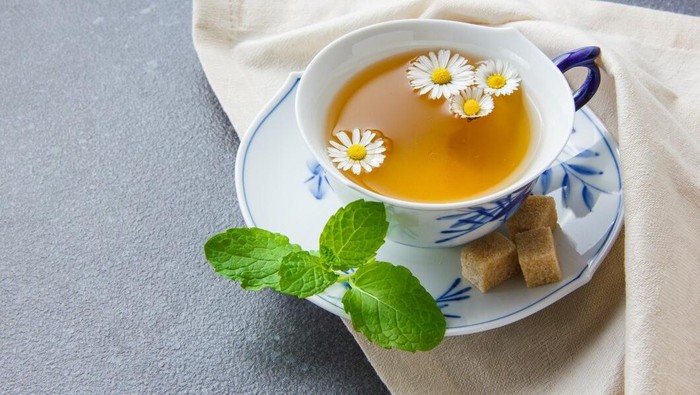 Ilustrasi teh herbal/Foto: Freepik.com/8photo