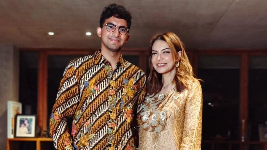Izzat Assegaf Putra Najwa Shihab