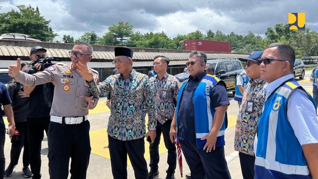 Menteri PU, Dody Hanggodo, menginstruksikan evaluasi menyeluruh terhadap ruas jalan nasional menyusul seringnya kecelakaan di Pantura.