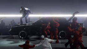 FOTO: Kendrick Lamar Bikin Heboh Super Bowl Halftime 2025