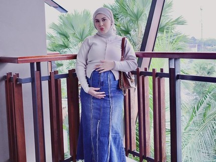 5 Potret Kesha Ratuliu Sudah Masuki Trimester 3 Kehamilan