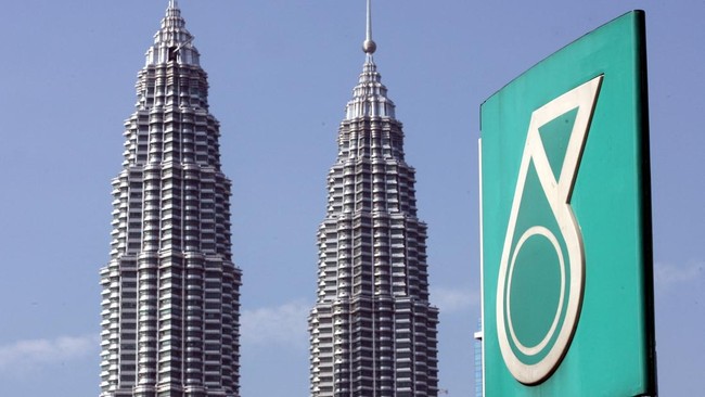 Perusahaan energi Malaysia, Petronas, berencana melakukan Pemutusan Hubungan Kerja (PHK) terhadap sejumlah karyawannya.