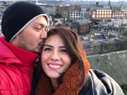 7 Potret Nadila Ernesta Kenang Kebersamaan dengan Eno Netral selama 12 Th Menikah