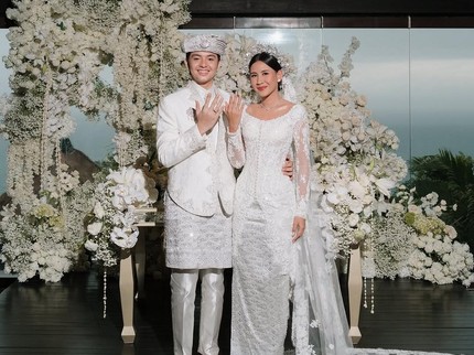 Terpopuler: Potret Pernikahan Angga Yunanda dan Shenina Cinnamon