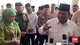 Prabowo Puji Khofifah: Kalau di Tentara Ketum Muslimat Bintang 4