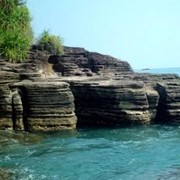 Bukan Cuma Pahawang, Ini 7 Rekomendasi Pantai Indah di Lampung yang Menarik untuk Dikunjungi