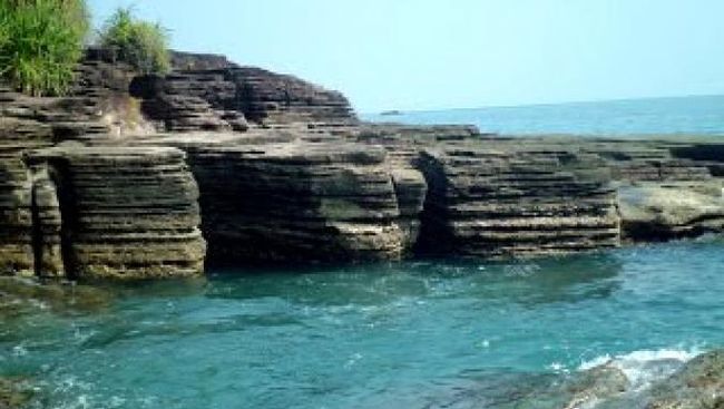 Bukan Cuma Pahawang, Ini 7 Rekomendasi Pantai Indah di Lampung yang Menarik untuk Dikunjungi