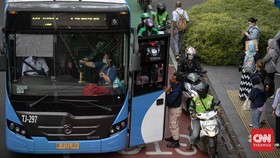 Penumpang Perempuan Gratis Naik LRT, MRT, Transjakarta Hari Ini