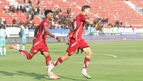 Hasil Liga 1: Balotelli Kartu Merah, Arema vs PSM Imbang
