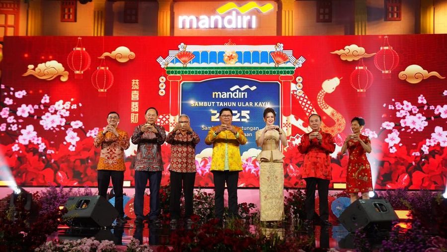 Bank Mandiri Rayakan Imlek 2025 Bersama Nasabah di 3 Kota