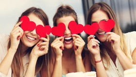 50 Ucapan Hari Valentine untuk Sahabat Tersayang, Bikin Hati Tersentuh