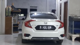 Honda Civic Pelat Cantik B 412 SIN Kades Kohod Nunggak Pajak Rp42 Juta