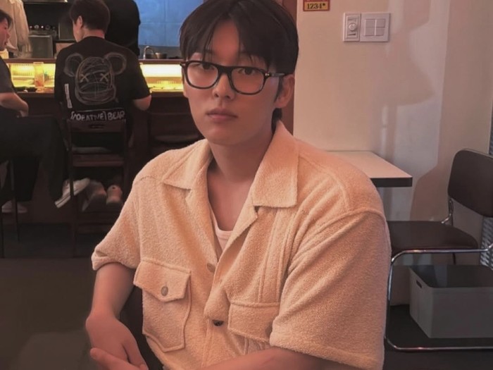 Pada tahun 2021, Choi Hyun Wook berhasil mendapatkan penghargaan pertamanya sebagai aktor pendatang baru terbaik, berkat perannya dalam drama 'Rocket Boys'./ foto: instagram.com/_choiiii__