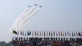 FOTO: Penampakan Jet-jet Tempur Canggih Hiasi Langit India