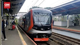 VIDEO: KRL Baru Buatan Tiongkok Diujicoba dari Stasiun Kota ke Bogor