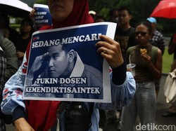 Sri Mulyani Beberkan Penyebab Dosen Demo soal Tukin