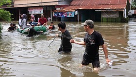Banjir Besar Terjang 4 Kabupaten/Kota, Sulsel Tetapkan Tanggap Darurat