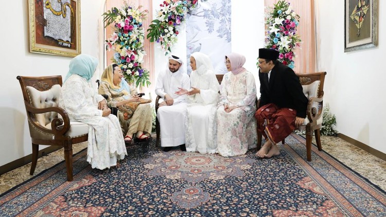 Digelar di Rumah, Resepsi Pernikahan Anak Mensos Berlangsung Sederhana