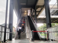 Eskalator Penghubung KRL Sudirman dan LRT Dukuh Atas Rusak, Penumpang Teriak