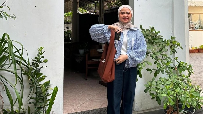 Get The Look: Inspirasi Outfit Santai ala Influencer Maryam Nurul, Cocok buat Nongkrong!