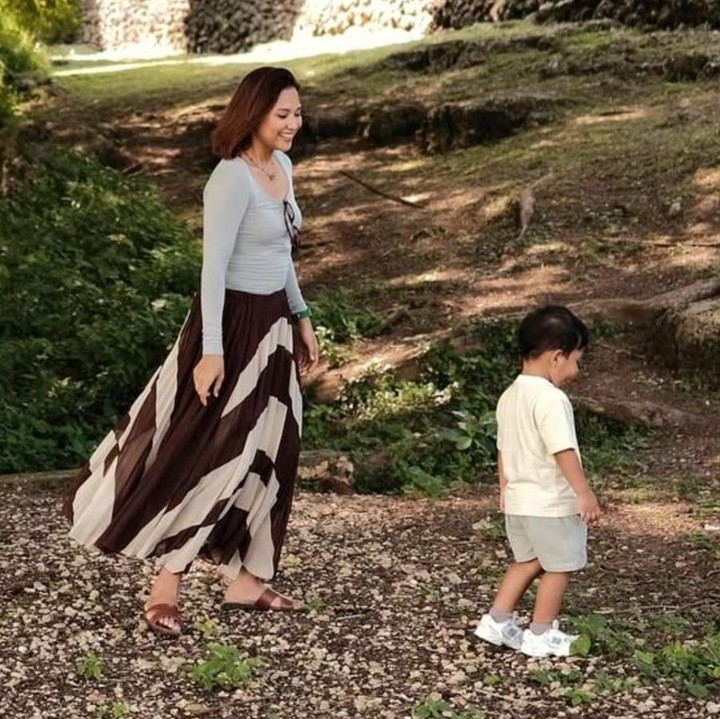 <p>Dari beberapa <em>postingan</em> Indah, tak sedikit netizen yang justru salah fokus dengan Naka yang kini sudah tumbuh besar dan memiliki paras yang menggemaskan. (Foto: Instagram@indahpermatas)</p>
