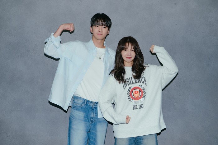 Lee Jun Young dan Jeong Eun Ji untuk drama 24/7 Fitness Center/ Foto: soompi.com