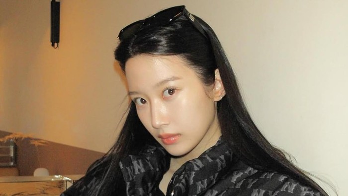 Moon Ga Young
