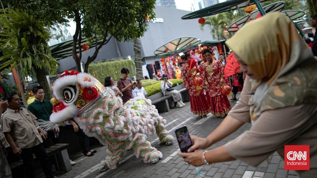 FOTO: Meriah Perayaan Cap Go Meh di Sudirman Jakarta