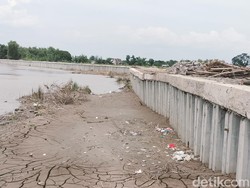 Sawah-Jalan Lingkungan di Bojonegoro Rusak Imbas Proyek Rp 40 M Ambruk