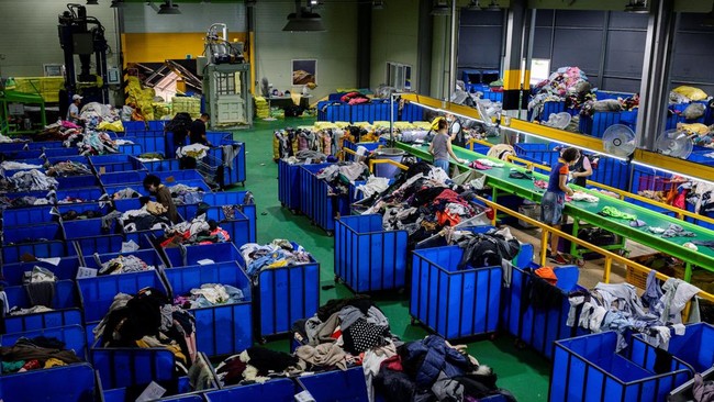 Foto: Memutus Siklus Fast Fashion, Tak Lagi Mengejar Tren Teranyar