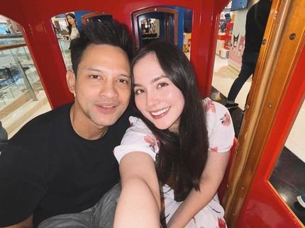 5 Potret Mesra Lidi Brugman dan Lucky Perdana, Couple Goals Bun