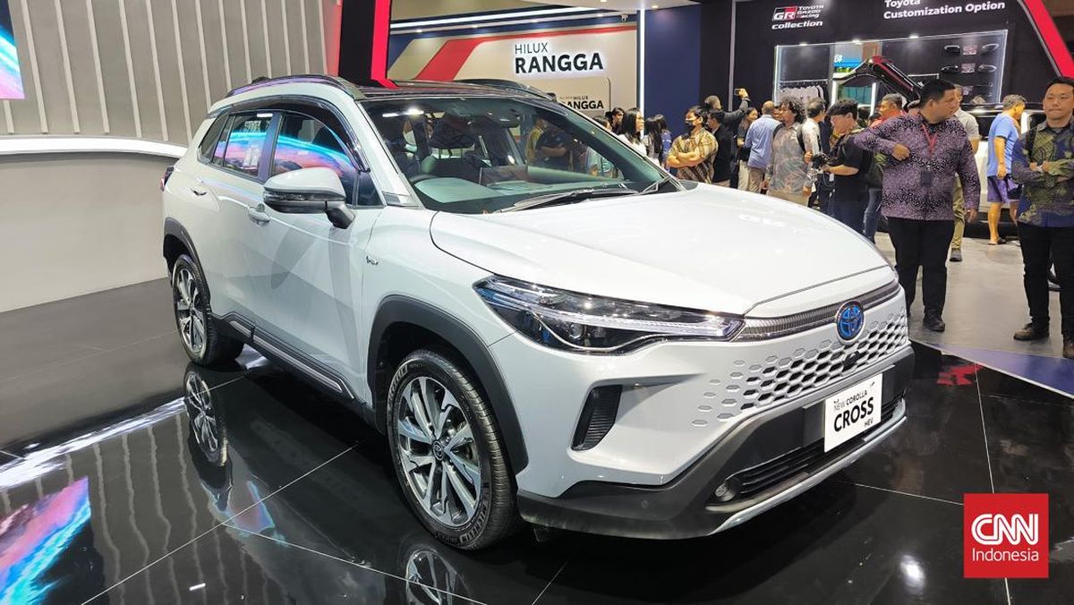 Toyota Luncurkan 3 Mobil Baru Sekaligus di IIMS 2025