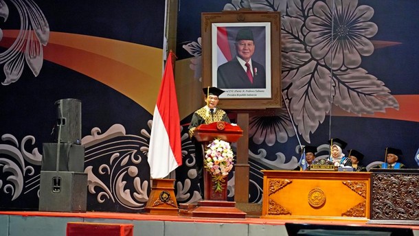 Prof. Muhadjir Effendy Dikukuhkan Sebagai Guru Besar UM