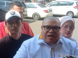 Vadel Badjideh Sedih Lihat LM Foto dengan Pria Lain