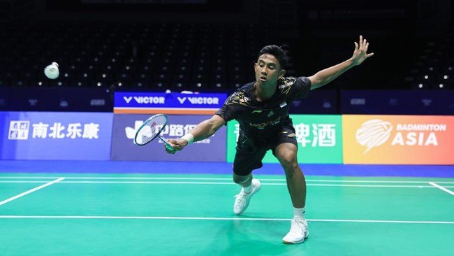 Alwi Farhan membawa tim badminton Indonesia menyamakan kedudukan 1-1 melawan Thailand pada semifinal Kejuaraan Beregu Campuran Asia atau BAMTC 2025.