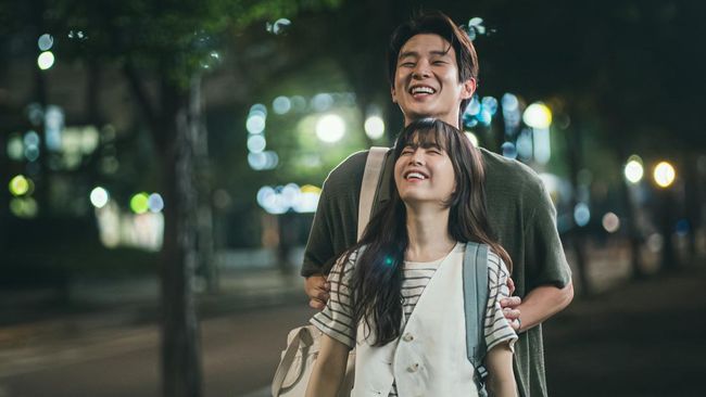 Sinopsis Melo Movie tentang perjalanan menyembuhkan diri dengan latar orang-orang yang punya antusiasme tinggi di dunia sinema.