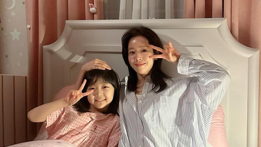 Han Ji Min dan Ki So Yu di drama Korea Love Scout