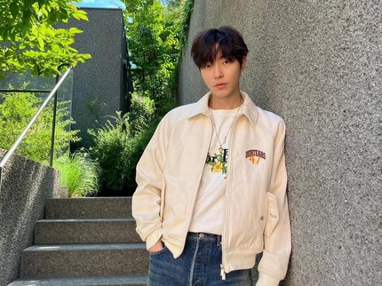 Gelar Fan Meeting di Jakarta Sabtu Ini, Intip Gaya Boyfriend Material Hwang In Youp