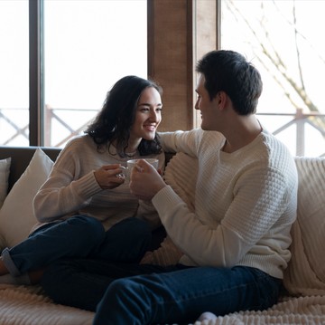 Cinta Lama Bersemi Kembali? 4 Zodiak Ini Mudah 'Tergiur' Buat Balikan dengan Mantan