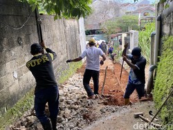 Viral Jalan Gang di Sukmajaya Depok Amblas, Kini Diperbaiki