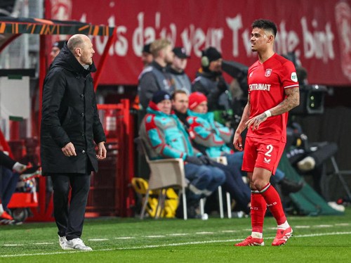 Isu Transfer: Hilgers Bakal Hengkang dari Twente ke Luar Belanda
